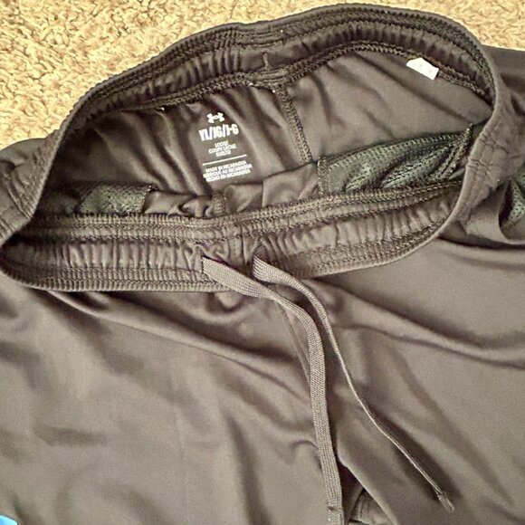 Boys’ Nike, Under Armour & Athletex Athletic Bundle | Size Large - Picture 5 of 9